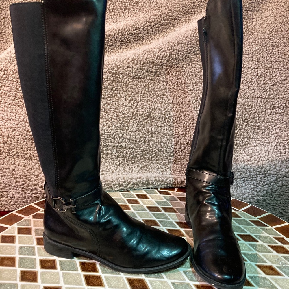 Ladies tall black boots